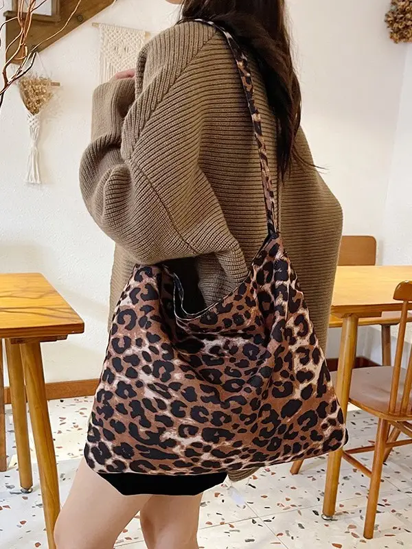 Leopard Print Large Capacity Women's Tote Bag - Image 6
