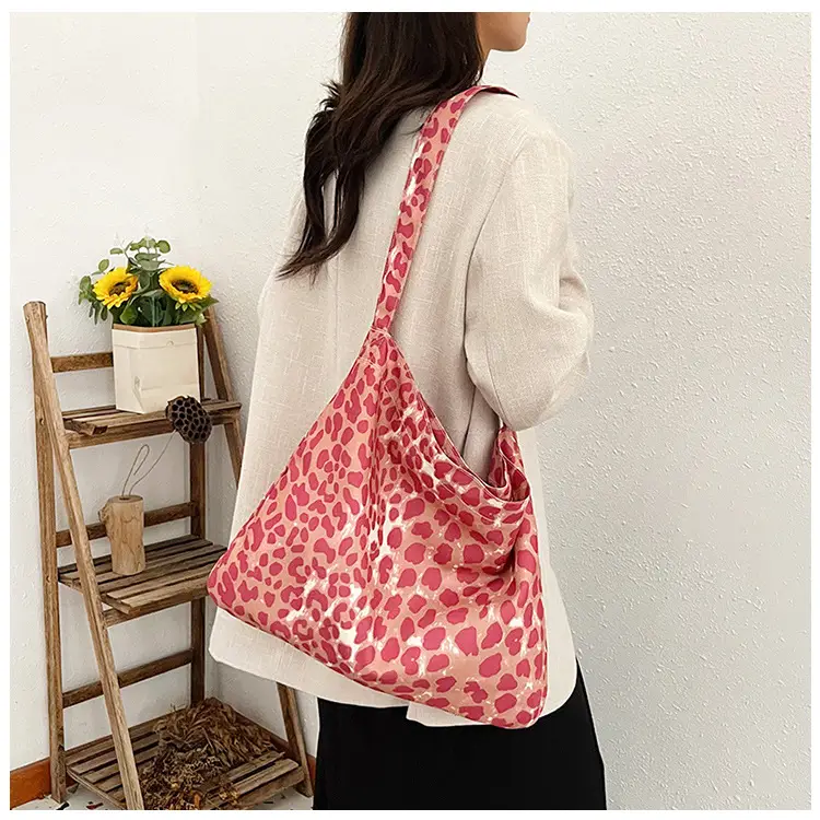 Leopard Print Large Capacity Women's Tote Bag — feature 14