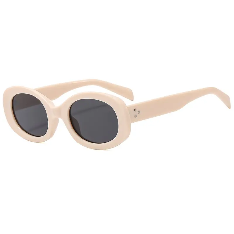 New Retro Black Oval Sunglasses for Women - Image 3