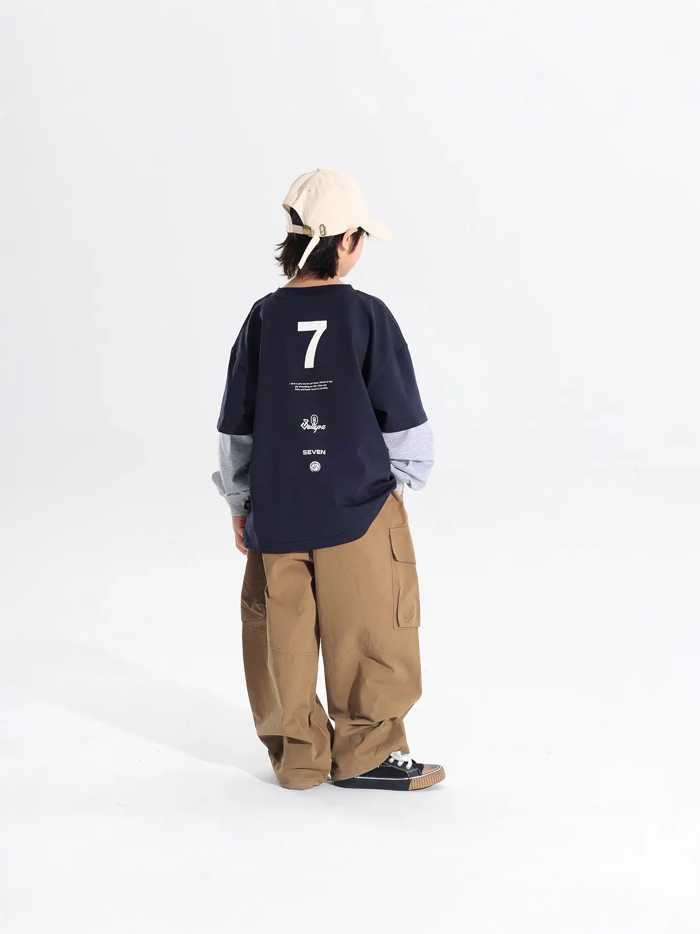 Kids Korean Style 2-Piece T-Shirt Set Grey Brown - Image 6