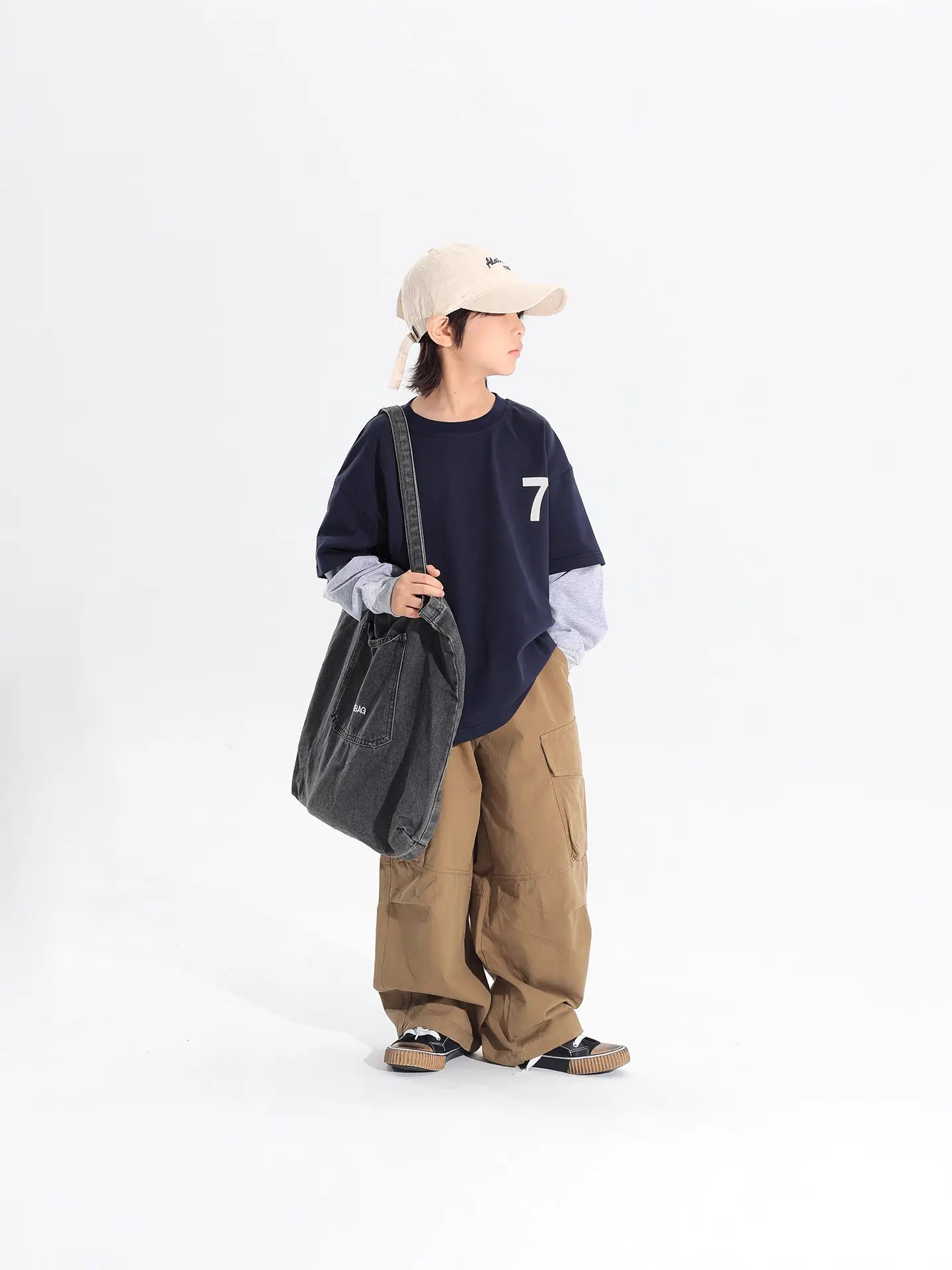 Kids Korean Style 2-Piece T-Shirt Set Grey Brown - Image 7