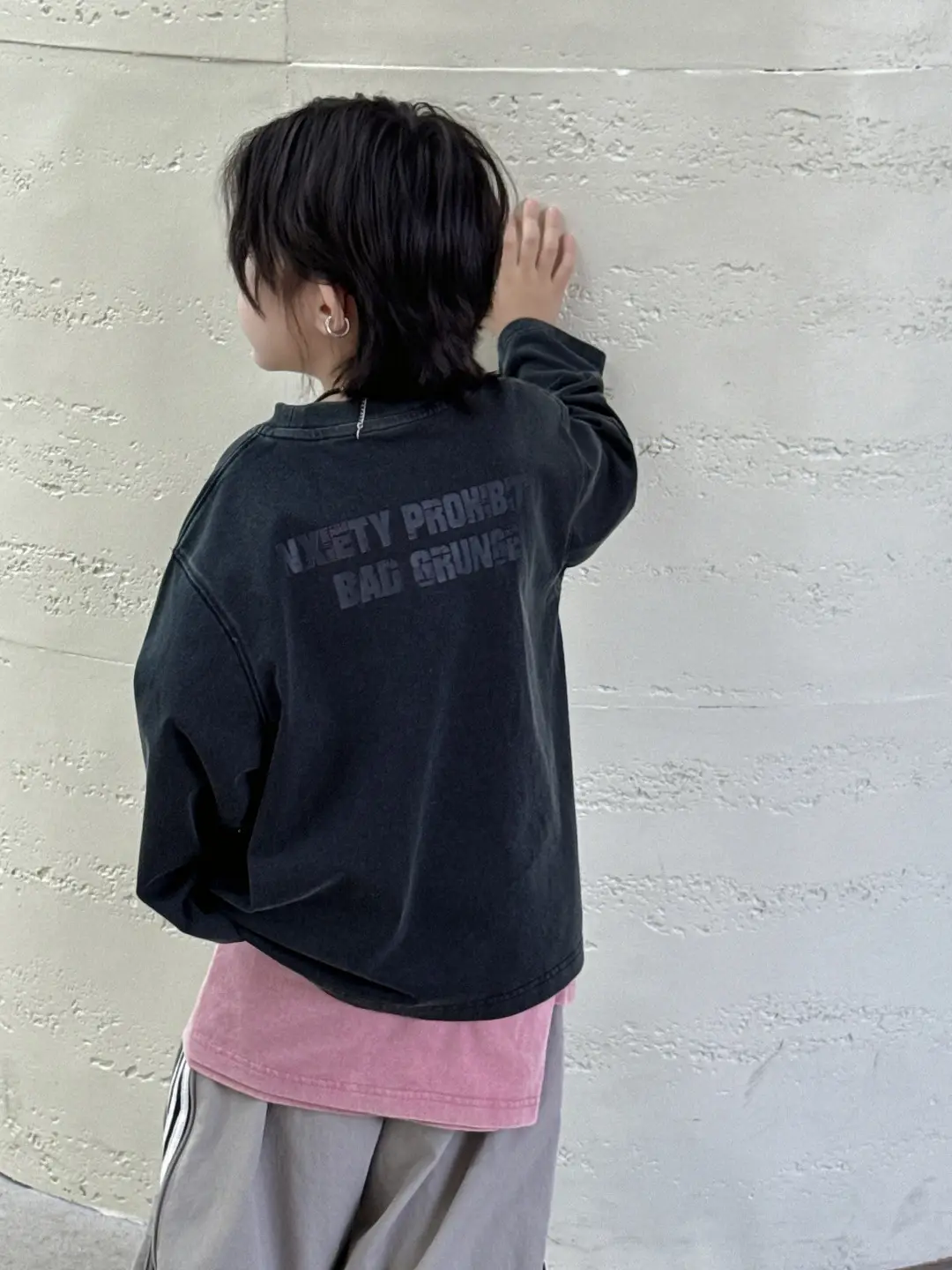 2025 Boys Embroidered T-Shirt Black Medium Large - Image 4