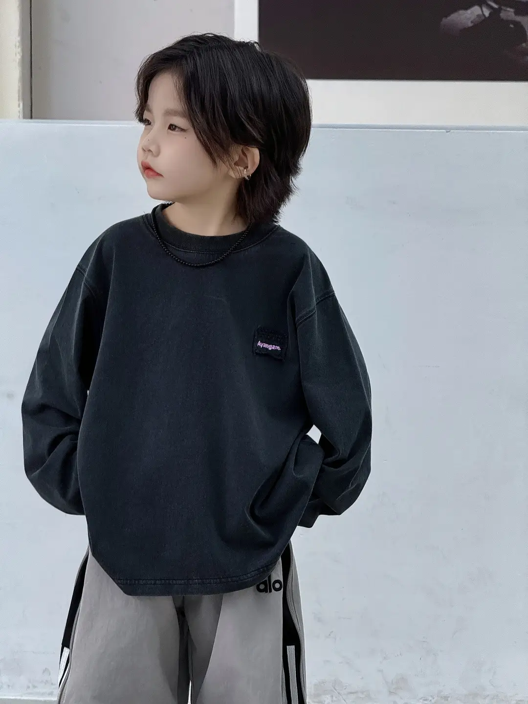 2025 Boys Embroidered T-Shirt Black Medium Large - Image 6