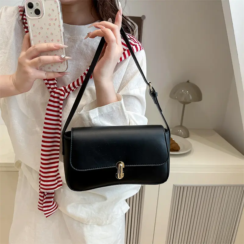 Women's 2025 Summer Lock Shoulder Bag Set of 4 - Image 8