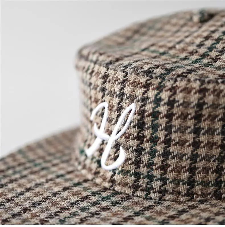 Unisex British Letter Embroidered Flat Cap Sun Hat — feature 11