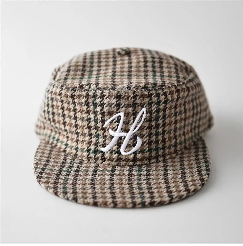 Unisex British Letter Embroidered Flat Cap Sun Hat — feature 4