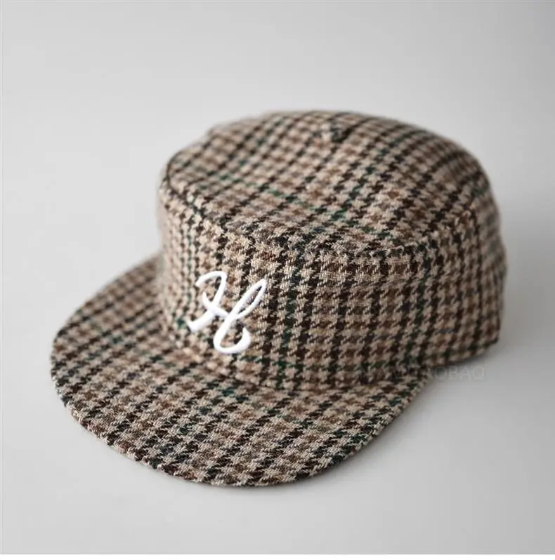 Unisex British Letter Embroidered Flat Cap Sun Hat — feature 8