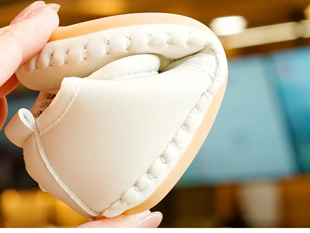White Soft Sole Beginner Baby Shoes 0-1 Years — feature 2