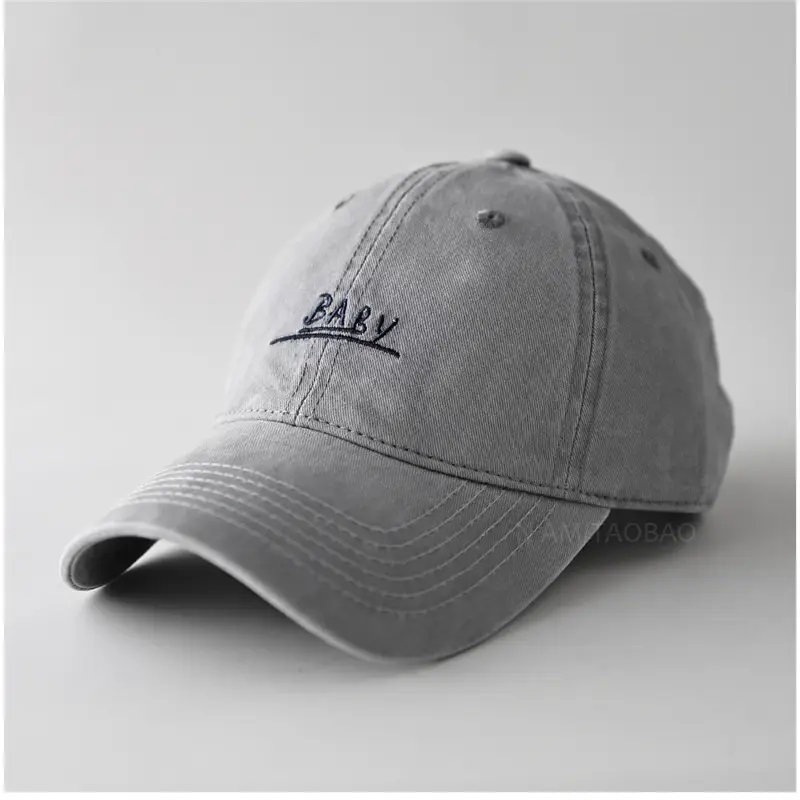 Red Embroidered Baseball Cap Unisex Casual Sunshade - Image 3