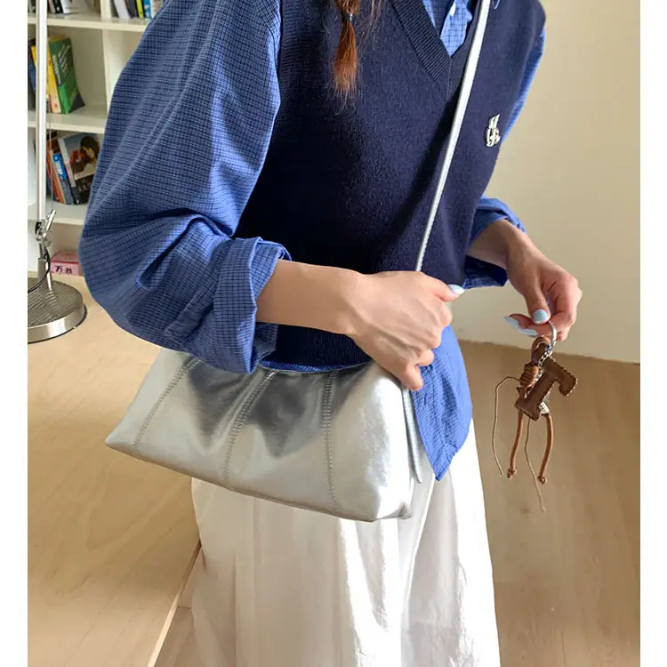 Brown Leather Shoulder Bag for Women Autumn New Niche Design — feature 31