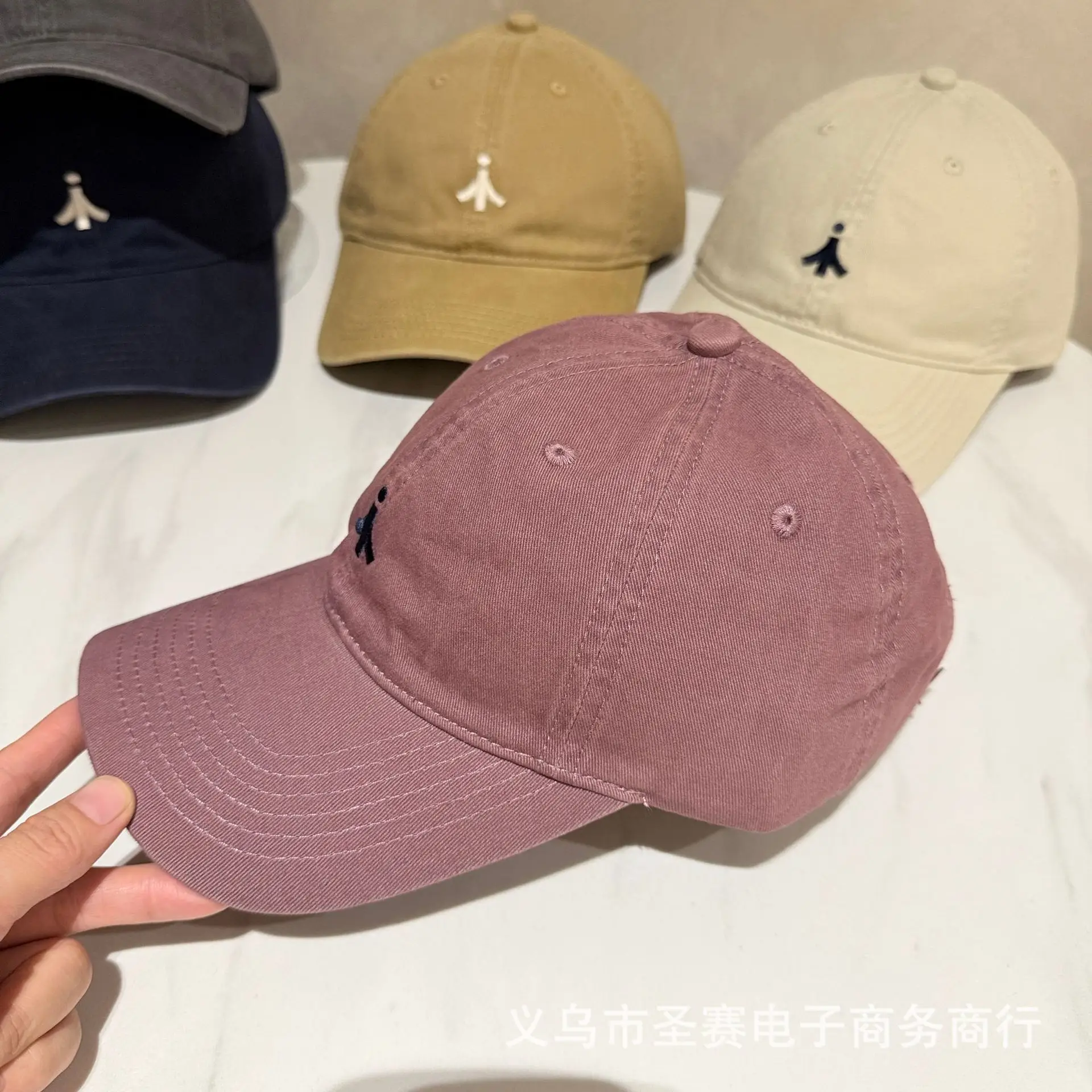 Women Retro Duckbill Cap Black Large Circumference — feature 6