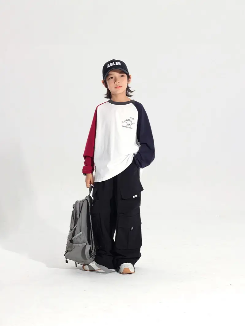 Kids Japanese Style Raglan Sleeve T-Shirt Red White Black - Image 3