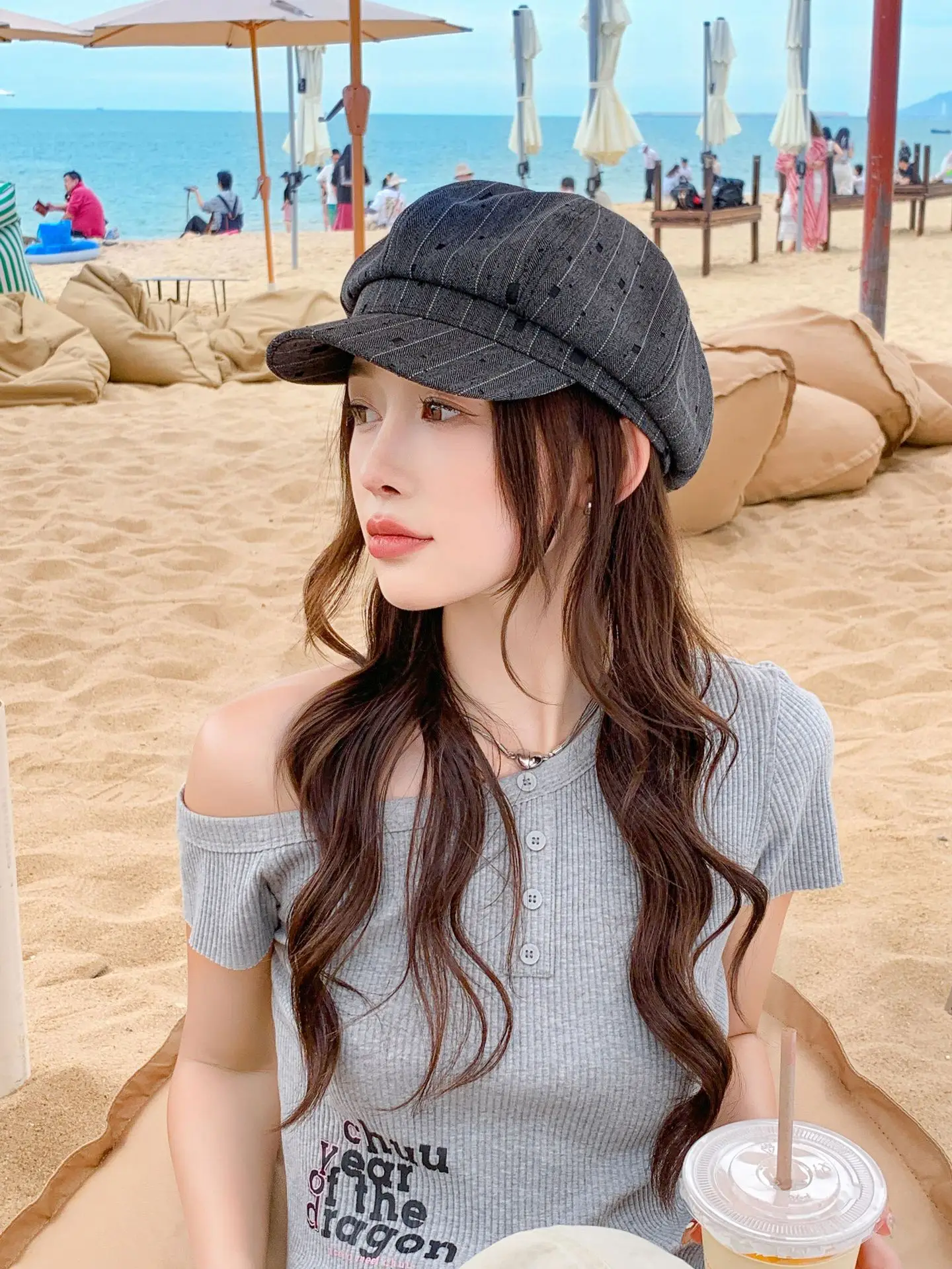 Women Duckbill Beret Smaller Face Hat for Summer — feature 1