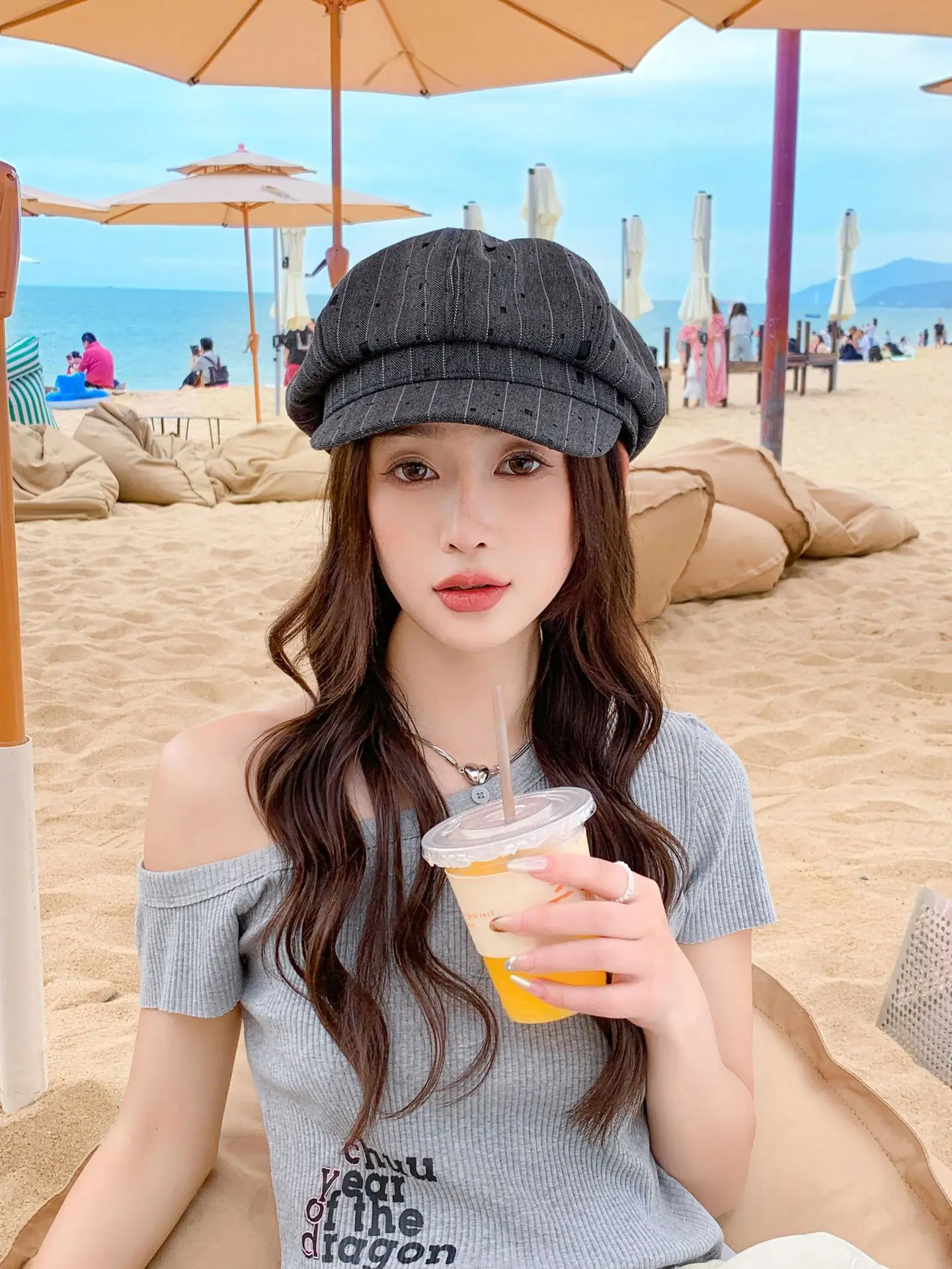 Women Duckbill Beret Smaller Face Hat for Summer — feature 2