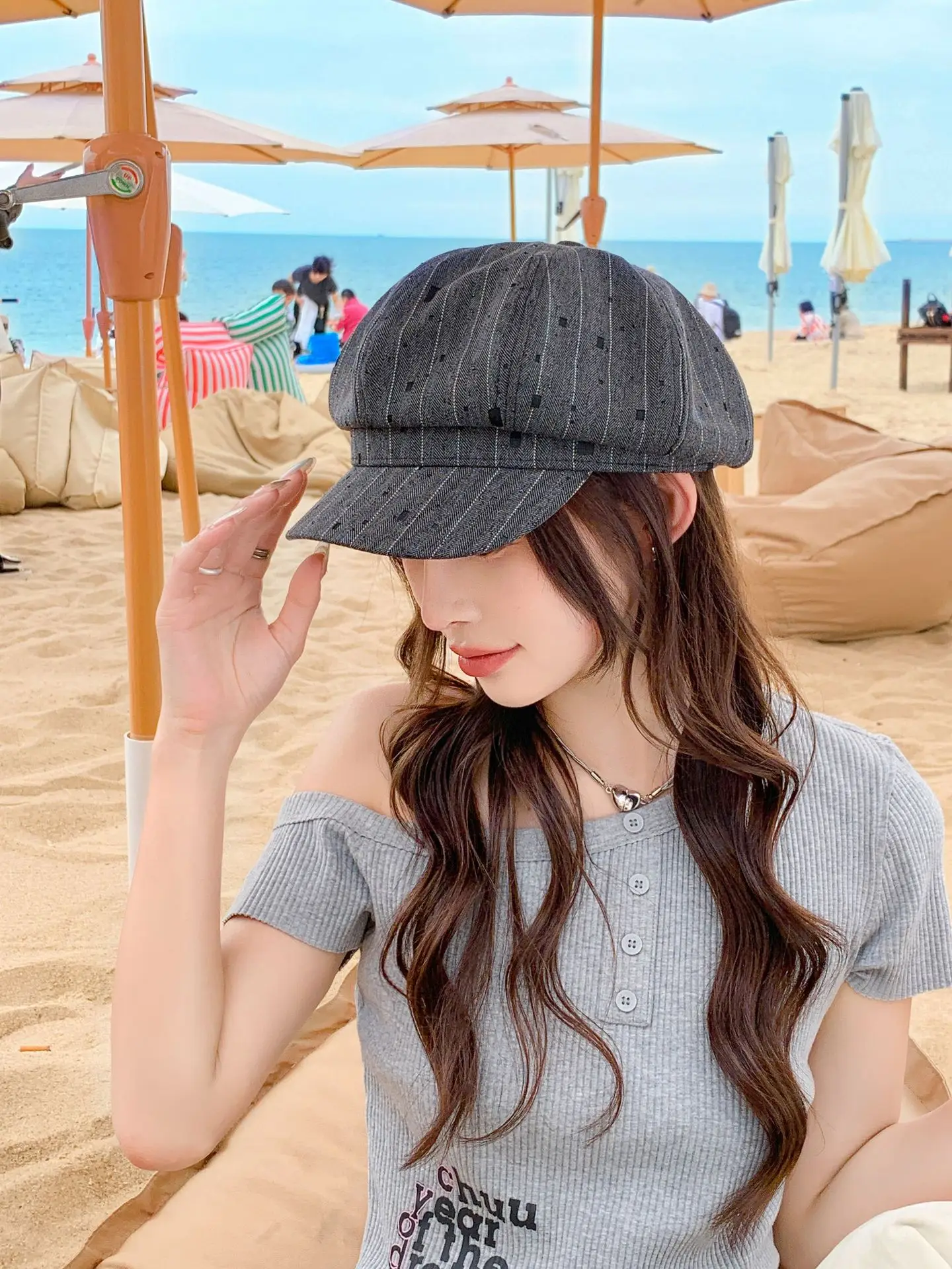 Women Duckbill Beret Smaller Face Hat for Summer — feature 4