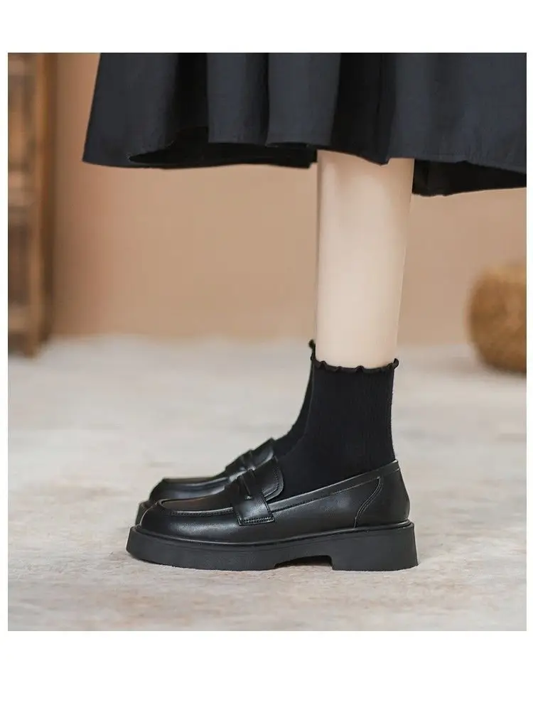 Women's Black Leather Slip-On Loafers Thick Soled Autumn — feature 9