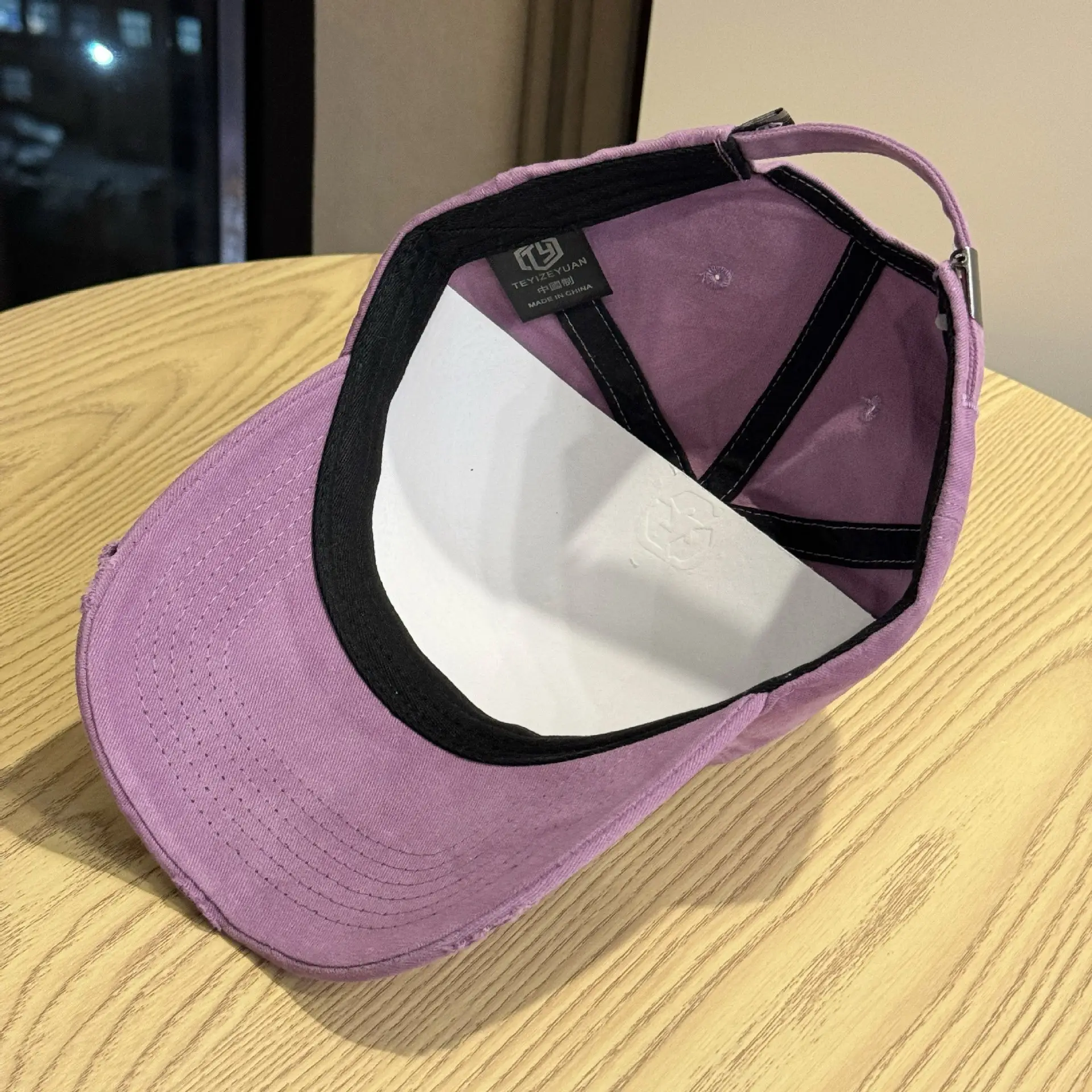 Women Red & White Distressed Baseball Caps — feature 13