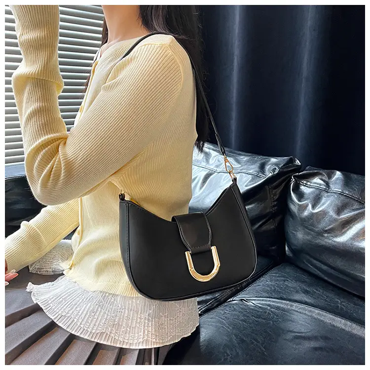 Retro Chain Shoulder Bag for Women Brown 2026 — feature 16
