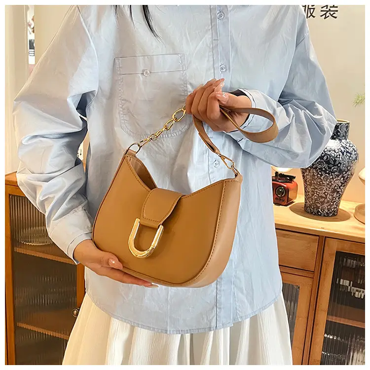 Retro Chain Shoulder Bag for Women Brown 2026 — feature 21