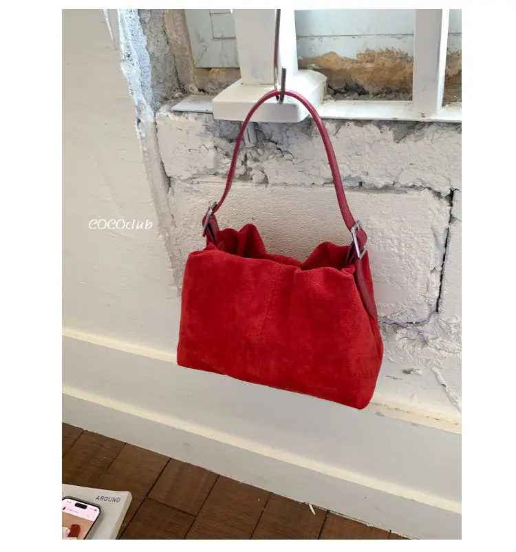 Suede Pleated Crossbody Bag Lucky Color Cloud Bag — feature 5