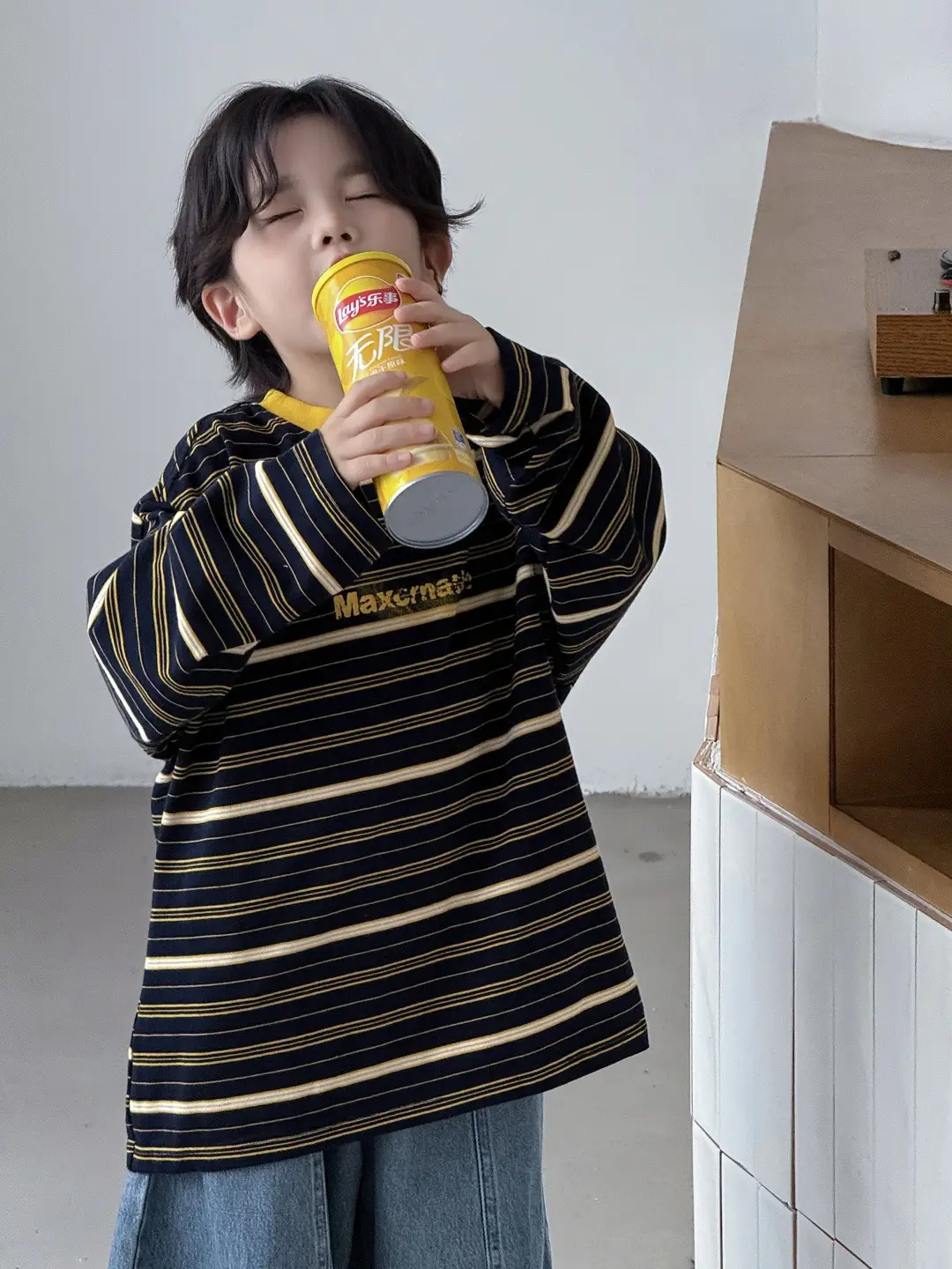 2025 Boys Striped T-Shirt Round Neck Korean Fashion Cool Top — feature 3