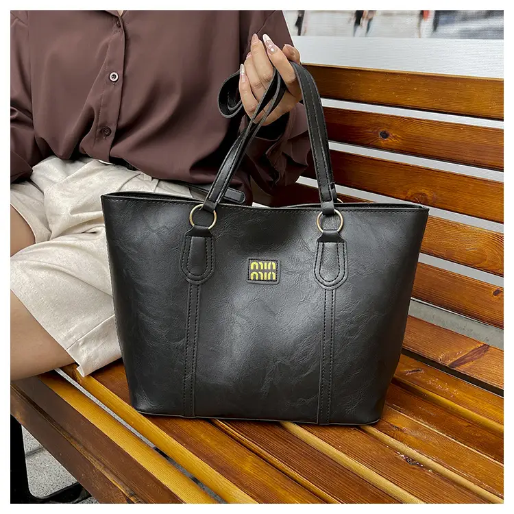 Women's Brown Leather Shoulder Tote Bag 2025 Summer — feature 13