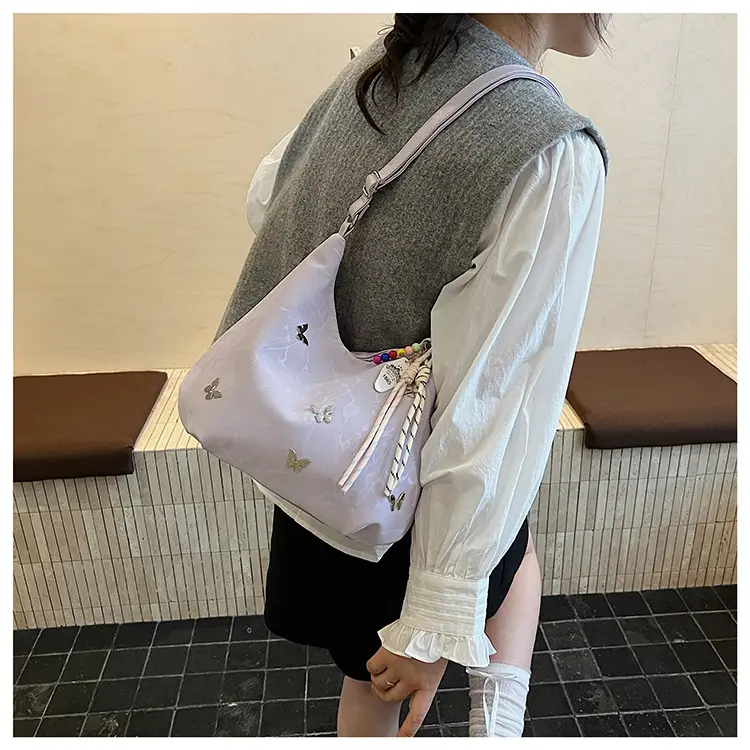 Women's Large Capacity Crossbody Bag with Tassel — feature 18
