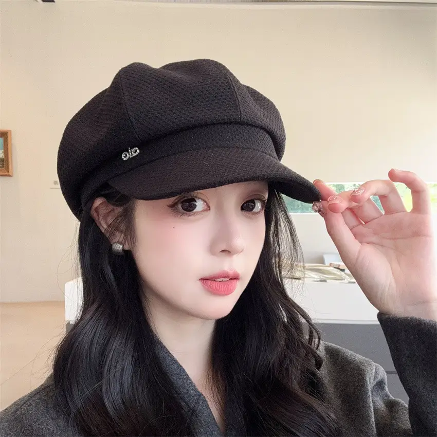 Women's Black Duckbill Hat Autumn Winter Large Circumference — feature 1