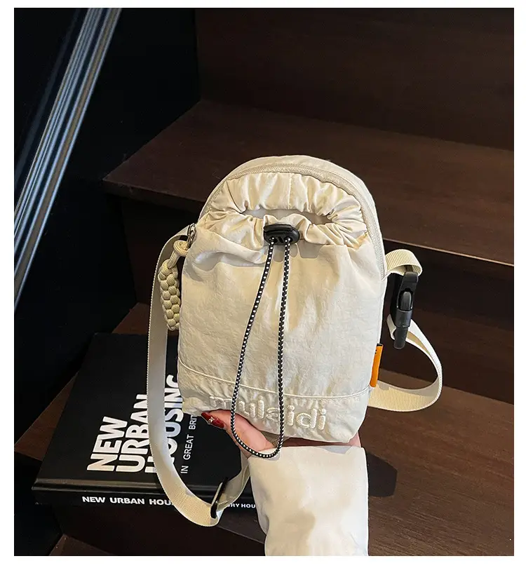 Waterproof Mobile Phone Bag for Women 2025 Summer — feature 1