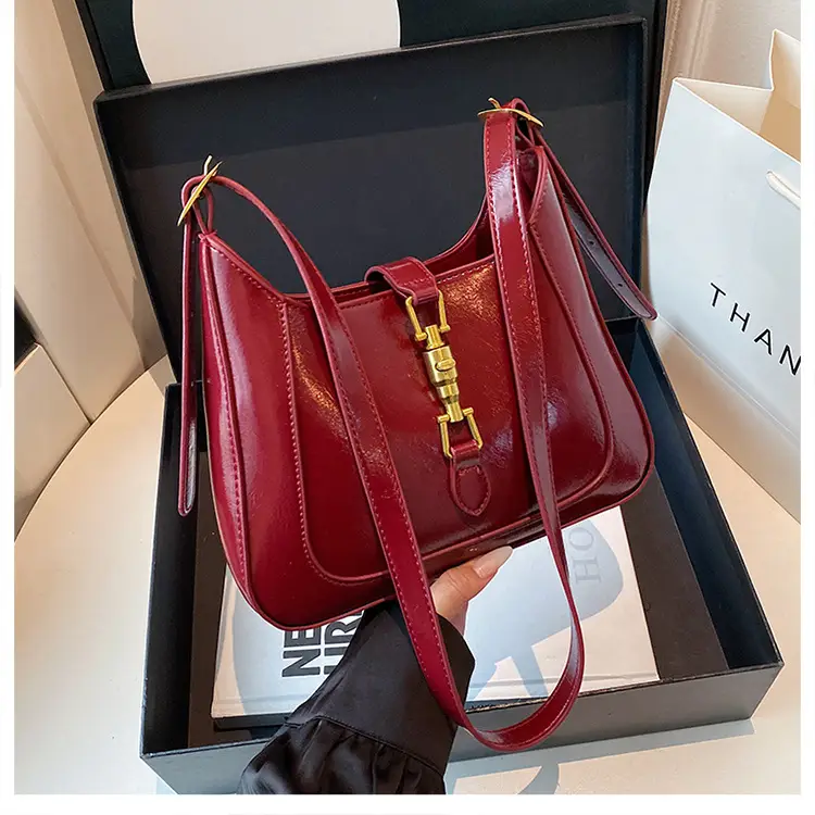 Women's Large Capacity Underarm Bag Brown Leather — feature 15