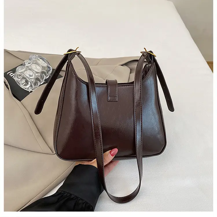 Women's Large Capacity Underarm Bag Brown Leather — feature 21