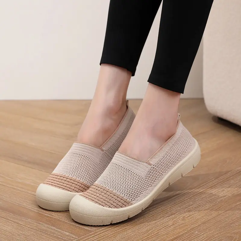 Shoes for Women in Summer New Style Versatile Casual Fly-Woven Mesh Breathable Thick-Soled Soft-Soled Non-Tiring Foot-Slip Mom Shoes - Image 6