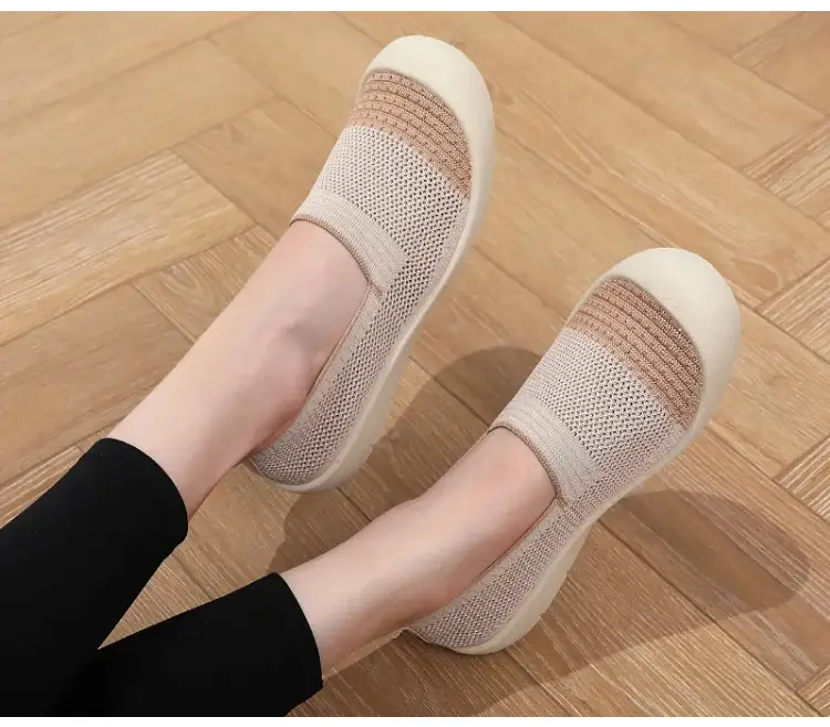 Shoes for Women in Summer New Style Versatile Casual Fly-Woven Mesh Breathable Thick-Soled Soft-Soled Non-Tiring Foot-Slip Mom Shoes — feature 24