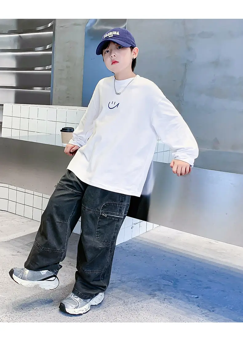 Men White Long Sleeve T-Shirt with Logo — feature 23