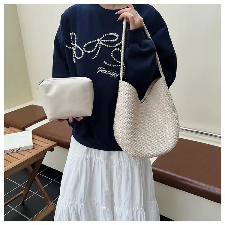 Brown Woven Women's Shoulder Bag 2025 New Commuter Tote — feature 9