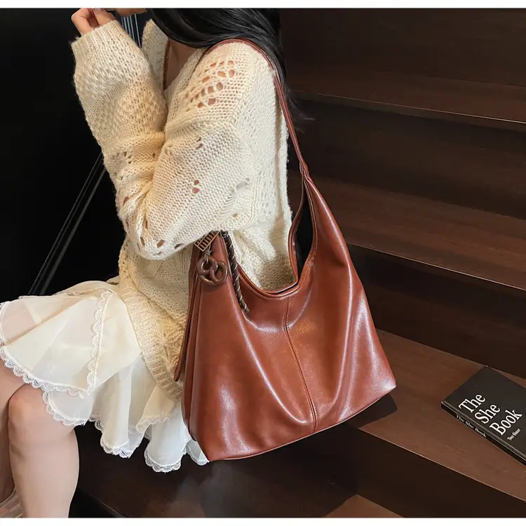 Brown Leather Shoulder Bag for Women 2025 Autumn Winter — feature 19