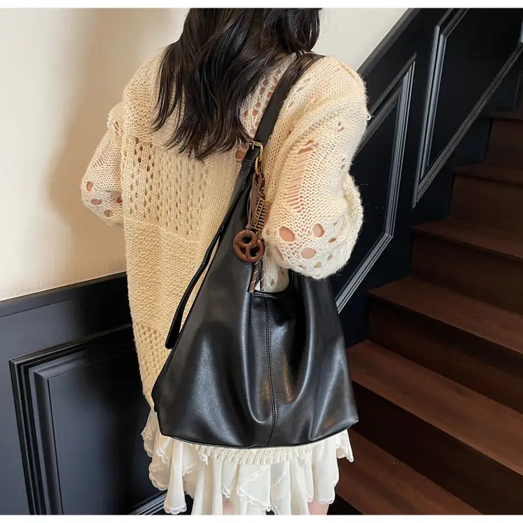 Brown Leather Shoulder Bag for Women 2025 Autumn Winter — feature 24