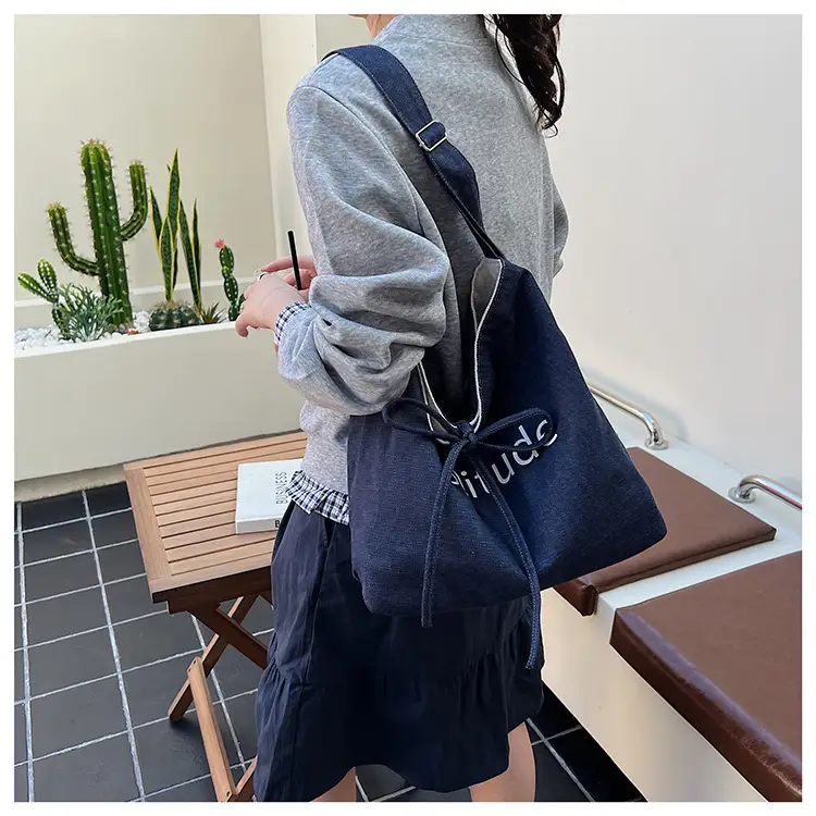Women Crossbody Bag Korean Style Large Capacity Navy White — feature 20