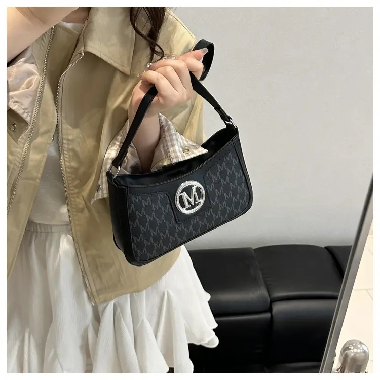 French Retro Crossbody Bag Women 2025 Summer Letter Print — feature 14