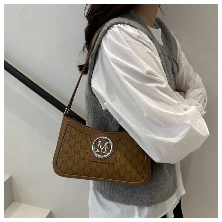 French Retro Crossbody Bag Women 2025 Summer Letter Print — feature 8