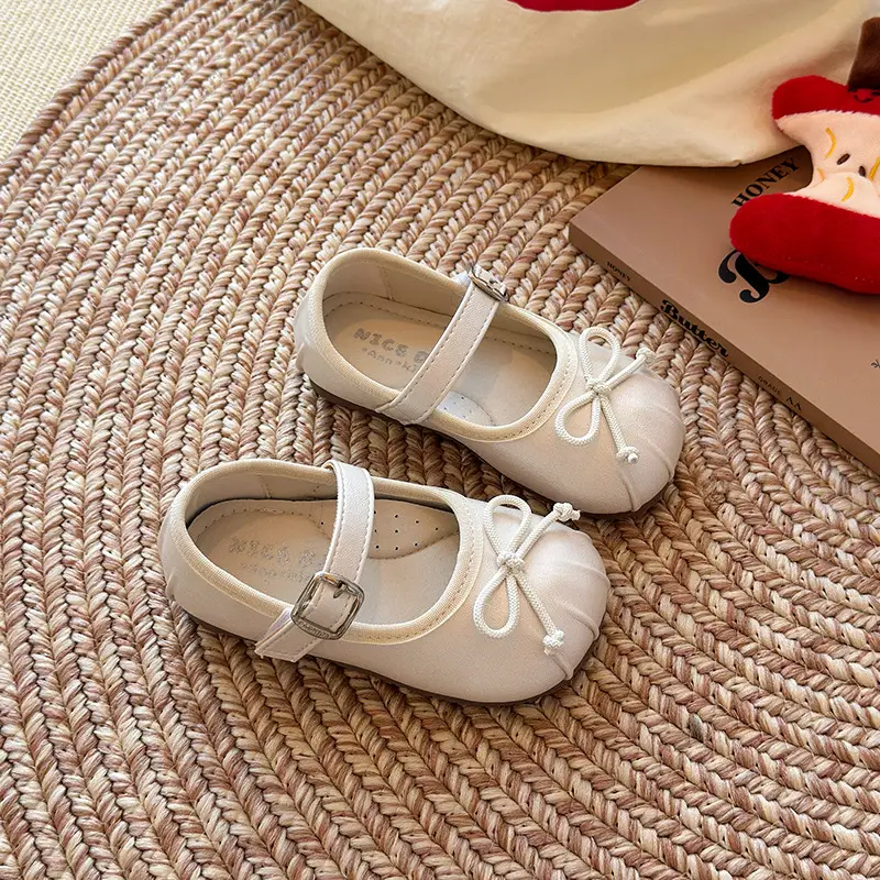 Silver Bow Princess Shoes for Girls Toddler — feature 9