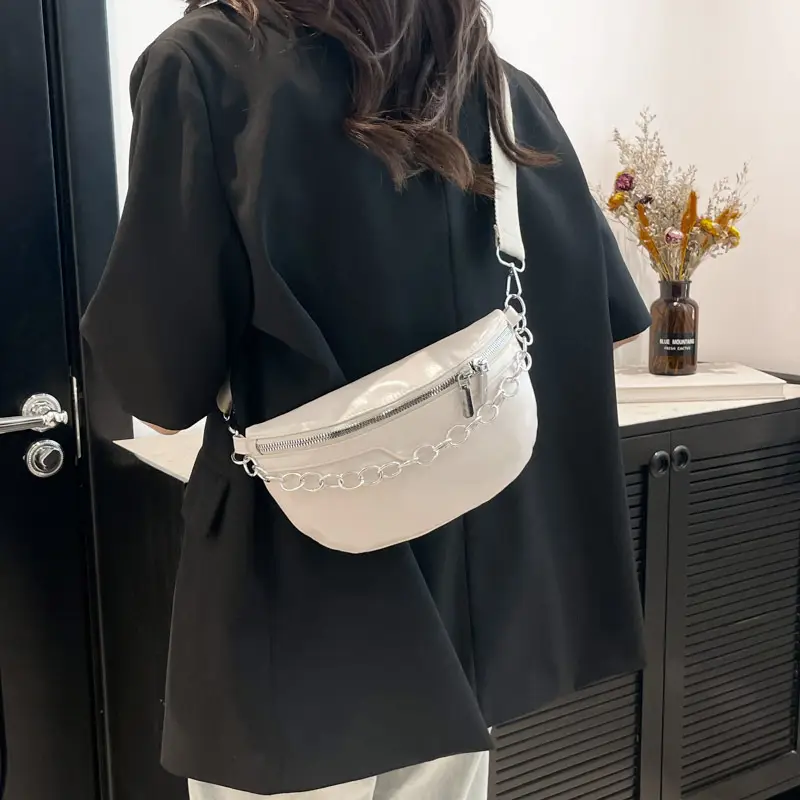Black Chain Crossbody Bag for Women 2025 - Image 7
