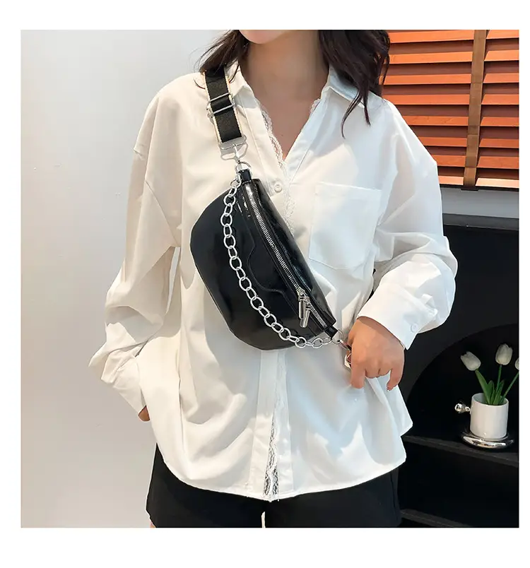 Black Chain Crossbody Bag for Women 2025 — feature 18