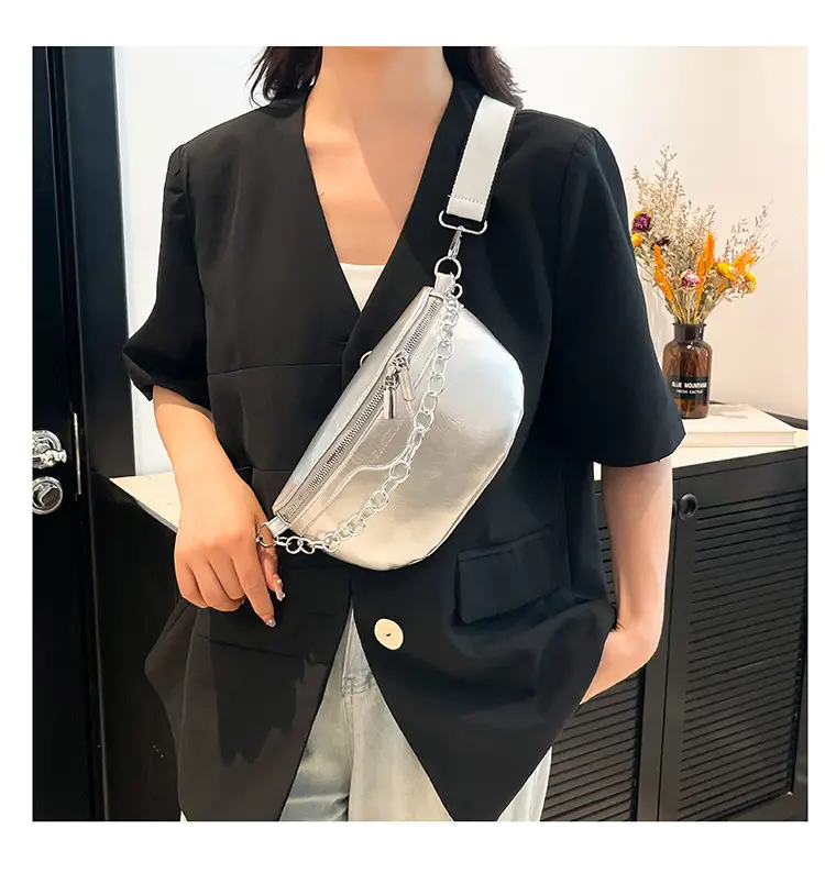 Black Chain Crossbody Bag for Women 2025 — feature 39