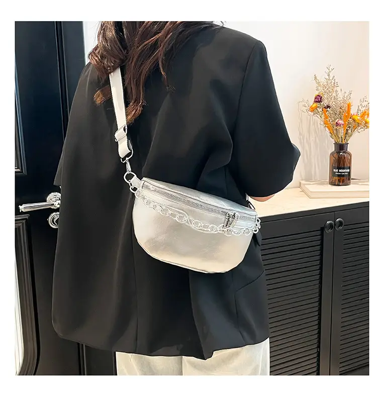 Black Chain Crossbody Bag for Women 2025 — feature 40