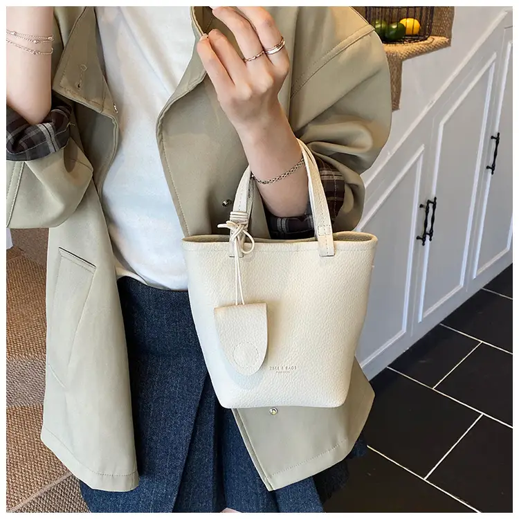 Women Pebbled Shoulder Bag Brown 2025 Retro Trendy — feature 14