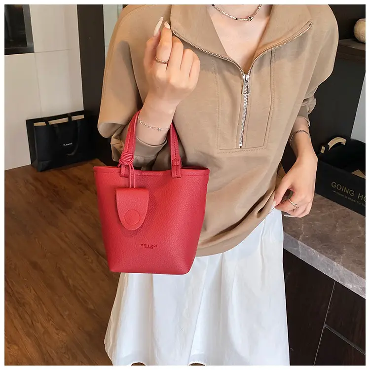Women Pebbled Shoulder Bag Brown 2025 Retro Trendy — feature 20