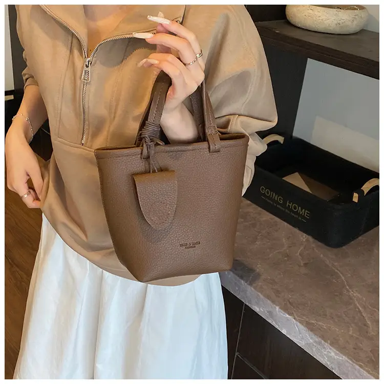 Women Pebbled Shoulder Bag Brown 2025 Retro Trendy — feature 22