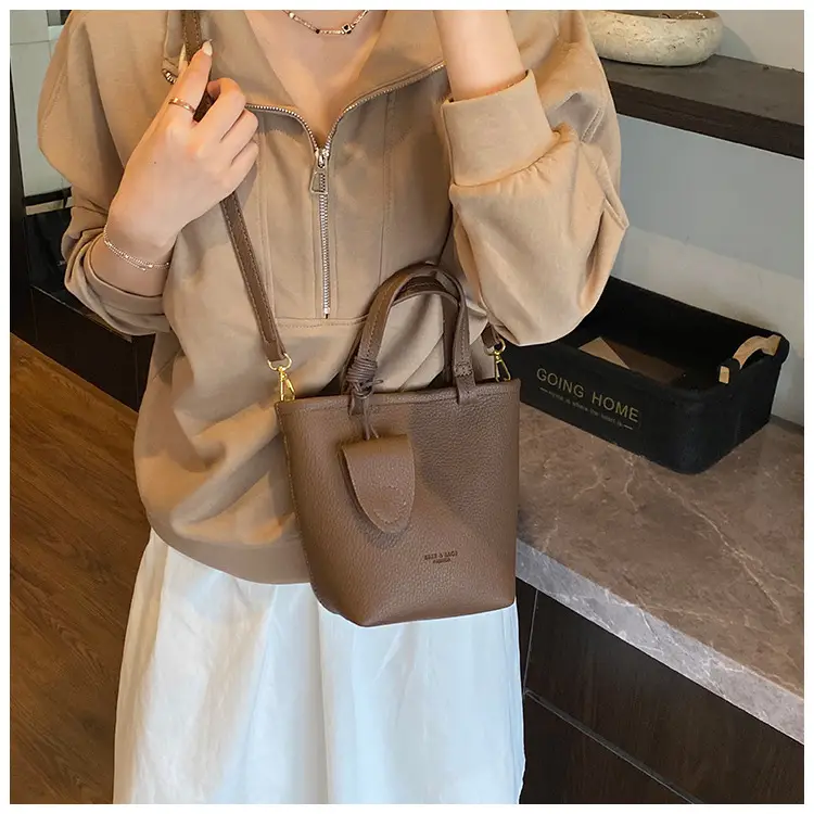 Women Pebbled Shoulder Bag Brown 2025 Retro Trendy — feature 23