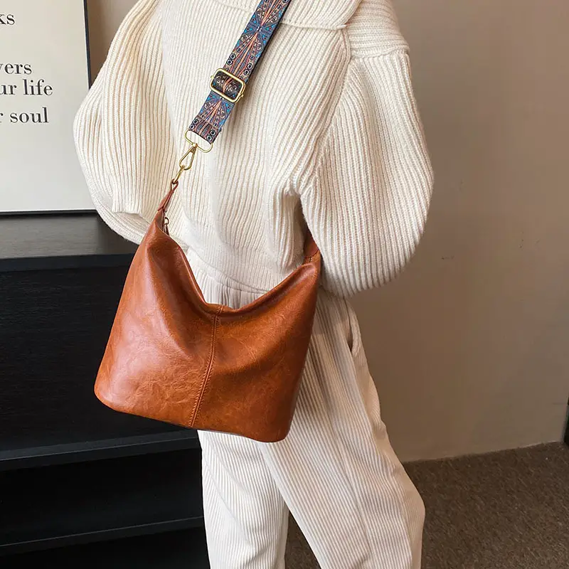 Retro Brown Leather Shoulder Bag Women 2025 - Image 8